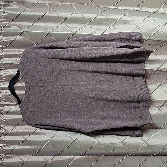 EUC- Vince Wool & Yak Hair Blend Crew Neck Sweater in Nutmeg - Picture 5 of 5